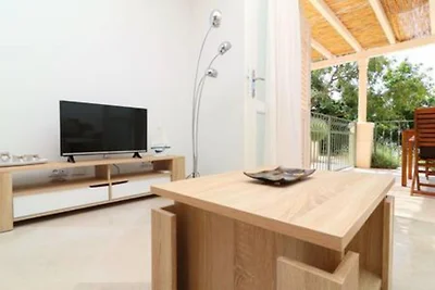 Apartments Seafront Silence - One Bedroom Apa...