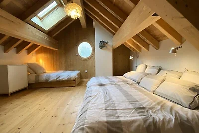 Chalet in Bonnenuit mit Blick auf den Grand...