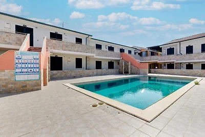 Pool, Klimaanlage, Parkplatz