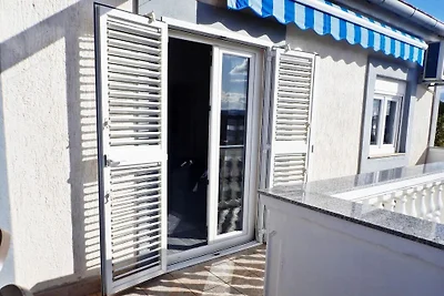 Apartment in Maslenica f�r 6 Personen