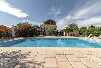 Lussuosa villa a Carpentras con piscina...