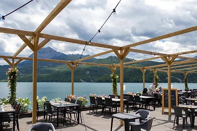 Wohnung am See Serre-Ponçon mit Pool