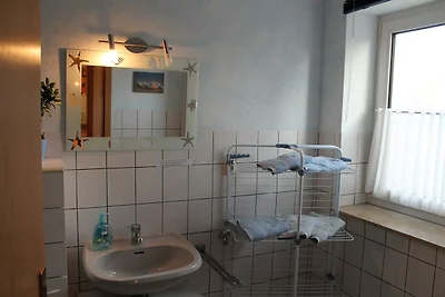Sonnige Ferienwohnung am Wald / Büdnerreihe