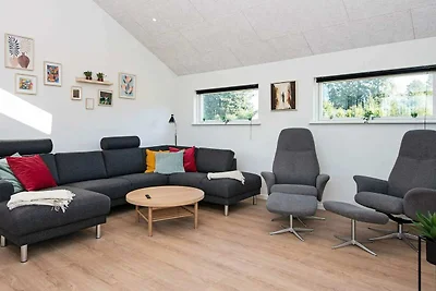 12 Personen Ferienhaus in Ansager-By Traum