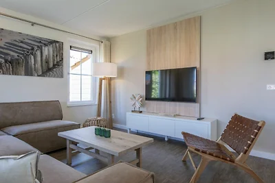 Freistehende Villa mit Infrarotsauna in...