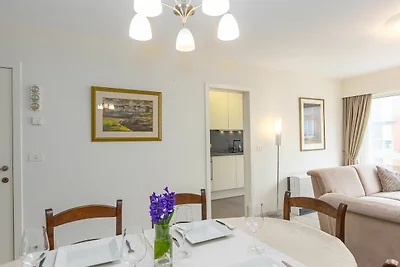 Mooi appartement met zeezicht