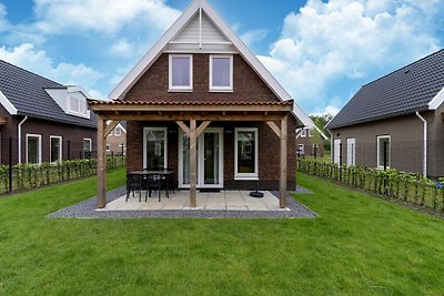 Nieuw vakantiehuis aan het water