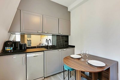 Modern 2BD/6P appartement met airconditioning...