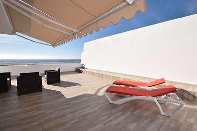 Moderno appartamento a Solana con terrazza