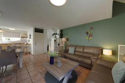 Schönes Ferienhaus in Strandnähe