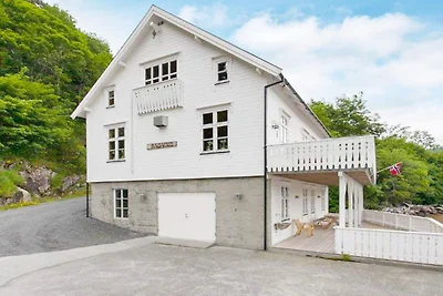 8 Personen Ferienhaus in Ørskog-By Traum