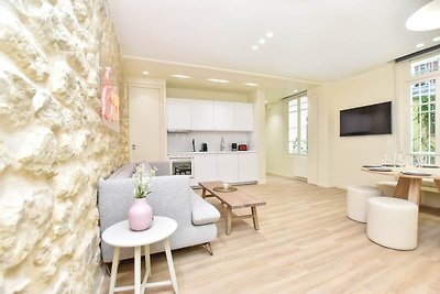 Appartement spacieux -3BR/8P- Moulin Rouge