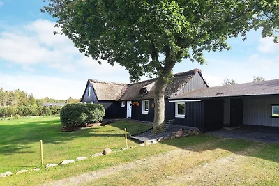 Ferienhaus in der Nähe des Waldes in Farsø