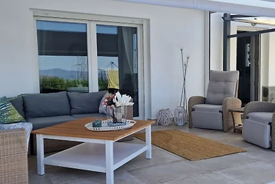 Cabin in Sayalonga with swimming pool