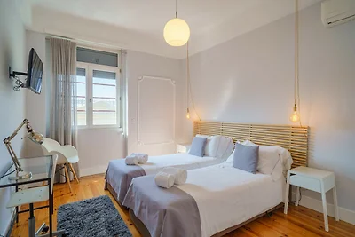 Modernes Apartment für 13 Gäste