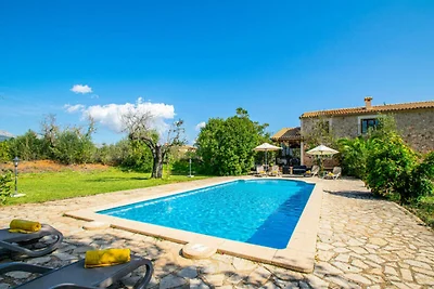 Haus in Buger mit privatem Pool und Garten