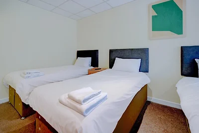 Deluxe Quad Room