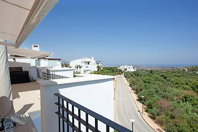 Modernes Apartment mit Balkon