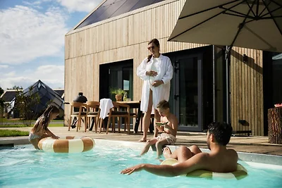 Ferienhaus mit Sauna und privatem Pool