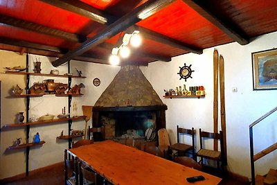 Traditionelles Ferienhaus in Polino mit...