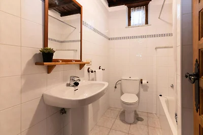 Casa a Liébana con vista sulle montagne