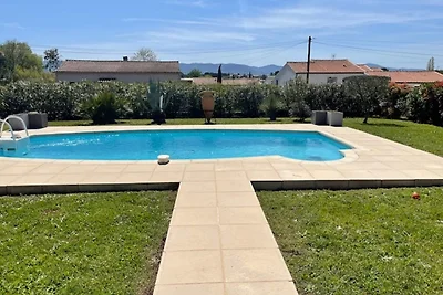 Moderne Villa Flovin mit Swimmingpool