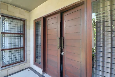 Soggiorno di lusso con balcone a Jimbaran