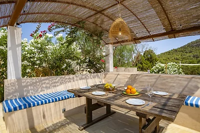 Rustige villa in Cala Vadella met zwembad