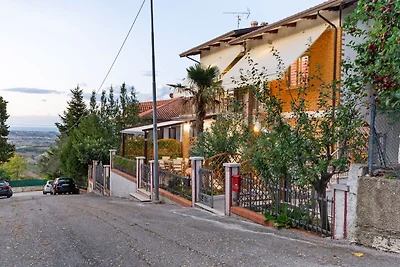 Piacevole appartamento con cortile