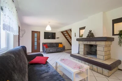 Großes Ferienhaus mit Garten in Lubiatów