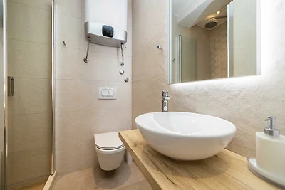Apartments Ema - Studio Apartment with Sea...