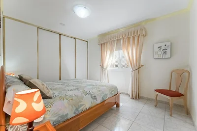 Appartamento con piscina riscaldata in comune