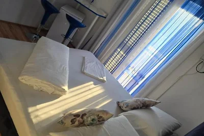 Peaceful Apartments With Style - Classsic Two...