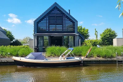 Villa in Balk mit eigenem Steg