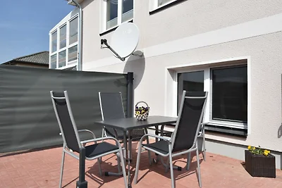Wohnung mit Terrasse in Warnkenhagen