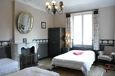 Villa in Stavelot mit Innenpool, Sauna
