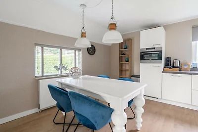 Charmante Villa in der Nähe von Meer und Wald