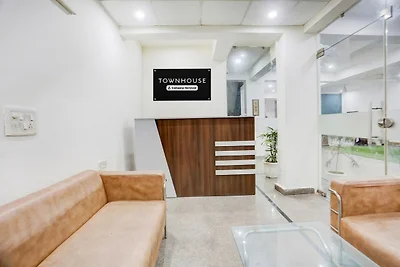 Hotel O Subhash Chowk
