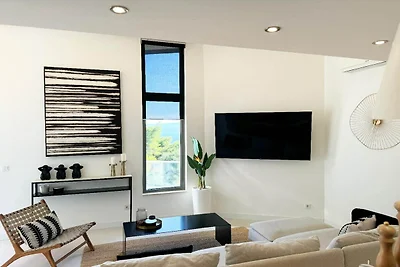 Geräumige Villenwohnung mit Meerblick