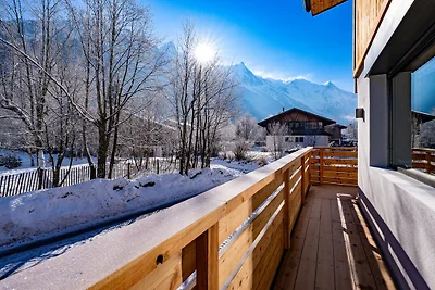Spacious chalet + clean & breakfast services...