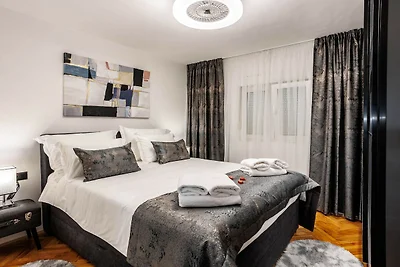 Ruhige Familienvilla an der Rogoznica-Küste