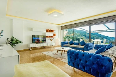 Villa in Kalkan mit Schwimmbecken