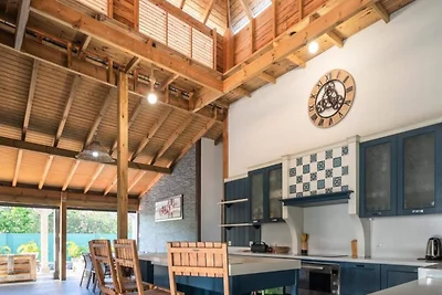 Maisons & Villas für 12 Personen