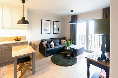 Family Apartment for 4 by the Water