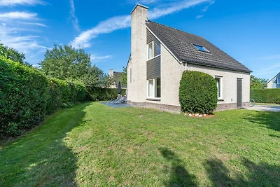 Charmante Villa in der Nähe von Meer und Wald