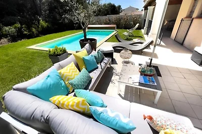 Villa con piscina in Provenza