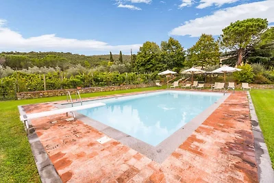 Accogliente villa con piscina privata a...