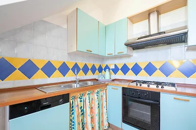 Schönes Ferienhaus in Guardavalle mit Garten