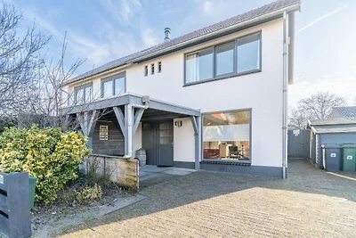 Modernes und attraktives Ferienhaus für 5...