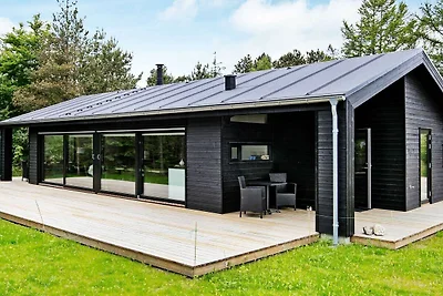 9 persone case ad Hals-By Traum